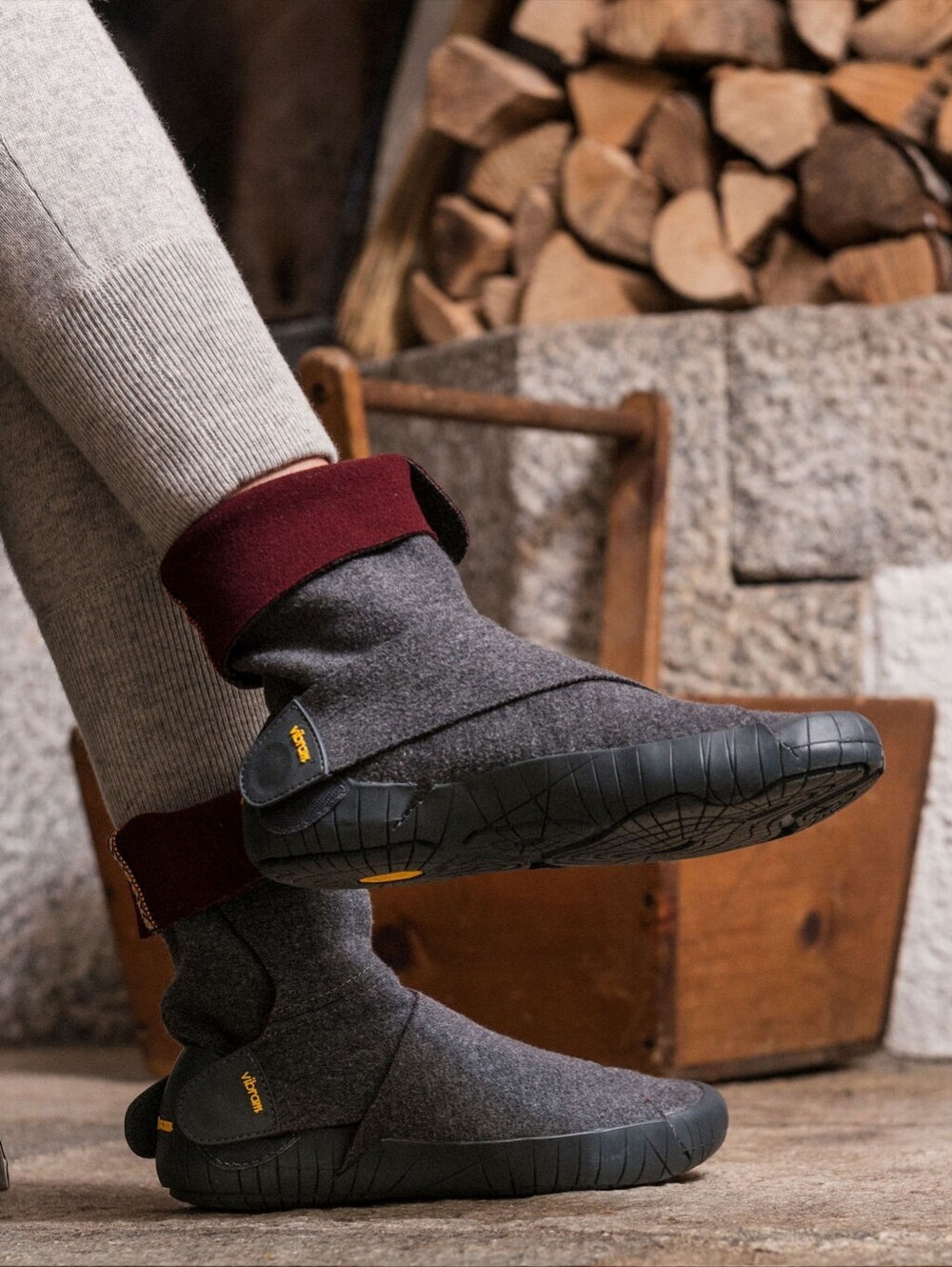 Vibram Furoshiki Russian Felt Mid Boots Men 7-7.5 Women 8.5-9 Grey Wrapping Sole